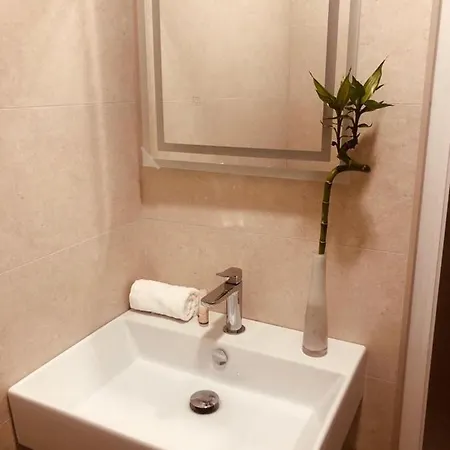 منزل للإقامة Domusumma